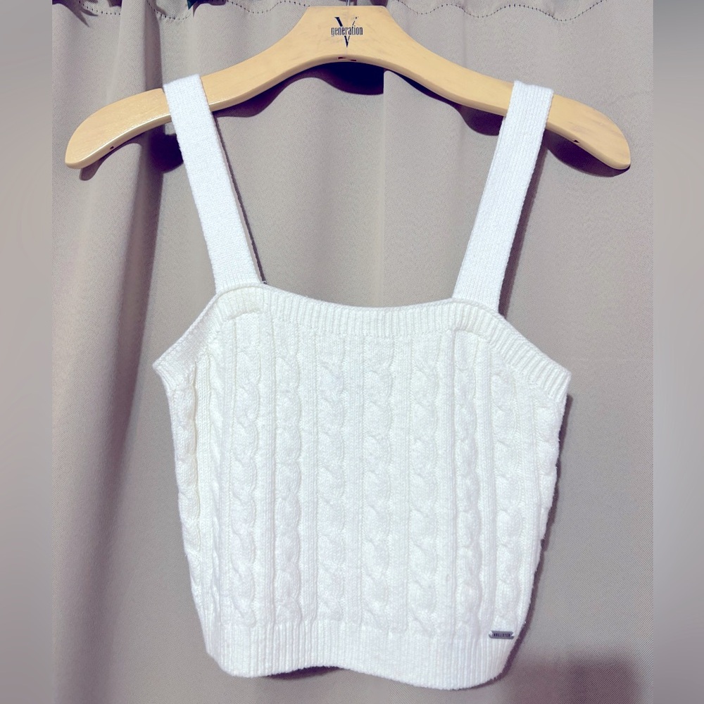 Hollister Junior’s Sweater Top